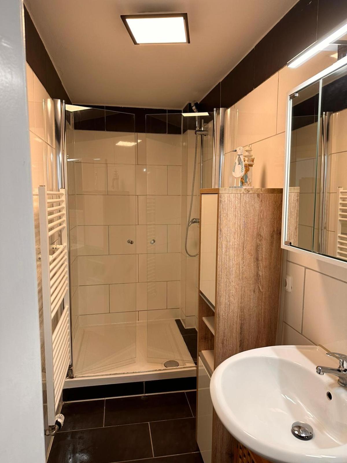 Schoenes Zimmer Im Zentrum - 3 Paderborn Esterno foto